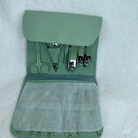 Fingernail kit, 16 pieces - Picture 2 of 5